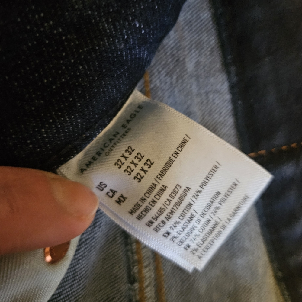 American Eagle Outfitters Men's Dark Blue Jeans - Picture 5 of 11
